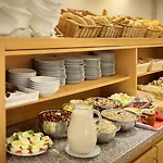 Golden Garni Hotel 3*