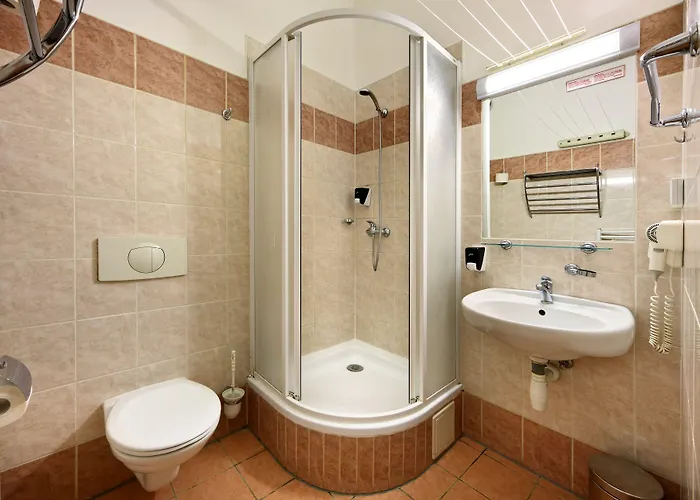 Hotel Golden Garni