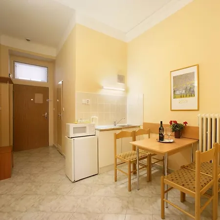 Otel Golden Garni Prag