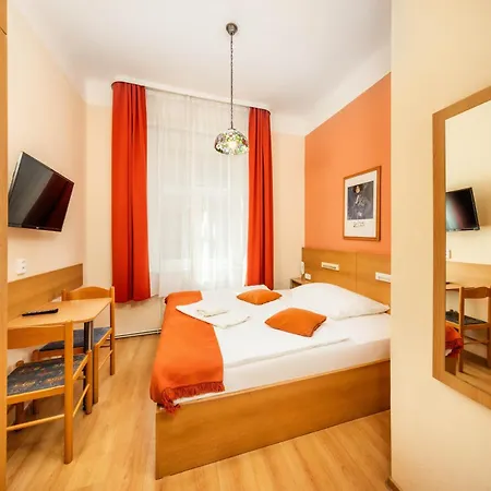 Otel Golden Garni Prag