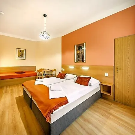 Hotell Golden Garni