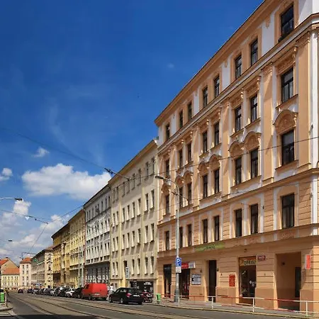 Golden Garni 3* Prague
