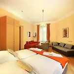 فندق غولدين سيتي غارني 3*