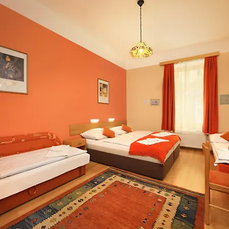 Golden Garni Prag