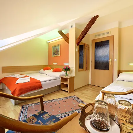 Hotell Golden Garni