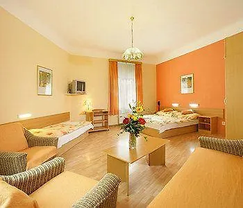 Golden Garni Praga