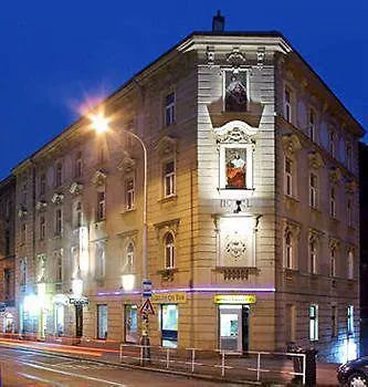 Hotell Golden Garni 3*